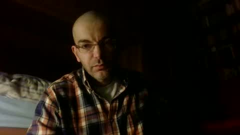 Snapshot of tommycorner chatting on 12/25/24, 11:42 tommycorner online show from 12/25/24, 11:42