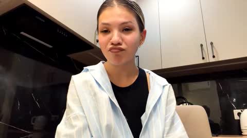 Maya online show from 03/12/26, 07:42