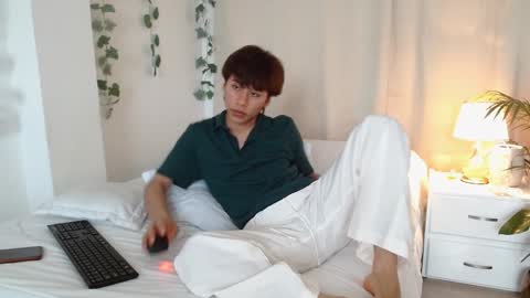 Snapshot of tommyfoxboy chatting on 02/06/25, 04:14 Tommy Foxboy online show from 02/06/25, 04:14