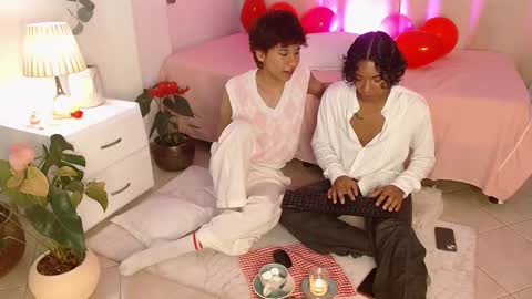 Snapshot of tommyfoxboy chatting on 02/14/25, 01:29 Tommy Foxboy online show from 02/14/25, 01:29