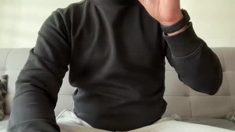 Snapshot of tommyjay32 chatting on 09/16/25, 12:28 tommyjay32 online show from 09/16/25, 12:28