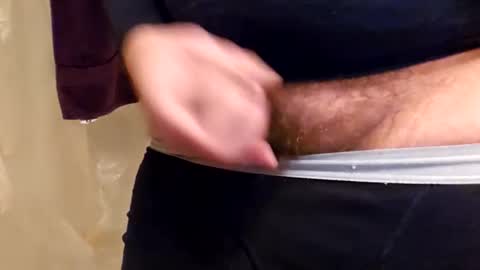 Snapshot of tommypressure chatting on 12/11/24, 01:58 tommypressure online show from 12/11/24, 01:58