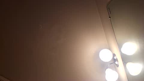 Snapshot of tommypressure chatting on 10/29/25, 11:45 tommypressure online show from 10/29/25, 11:45