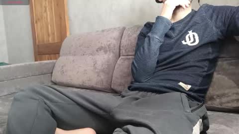 tommyshe1by online show from 09/18/25, 08:49