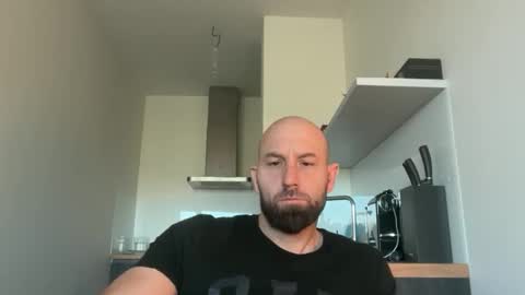 Snapshot of tommyx01 chatting on 09/29/25, 06:07 Thomas Fit online show from 09/29/25, 06:07