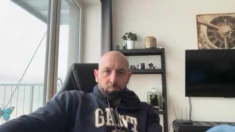 Snapshot of tommyx01 chatting on 01/15/26, 08:52 Thomas Fit online show from 01/15/26, 08:52