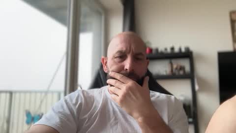 Snapshot of tommyx01 chatting on 03/02/26, 07:37 Thomas Fit online show from 03/02/26, 07:37