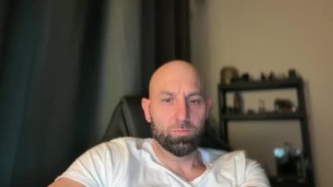 Snapshot of tommyx01 chatting on 03/21/26, 09:51 Thomas Fit online show from 03/21/26, 09:51