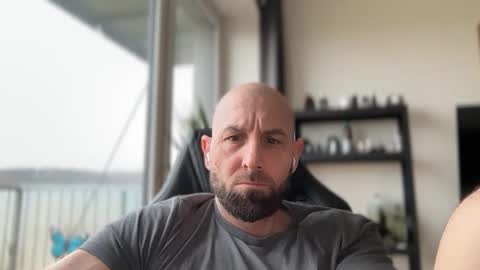 Snapshot of tommyx01 chatting on 03/30/26, 06:36 Thomas Fit online show from 03/30/26, 06:36