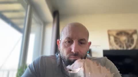 Snapshot of tommyx01 chatting on 04/09/26, 09:58 Thomas Fit online show from 04/09/26, 09:58