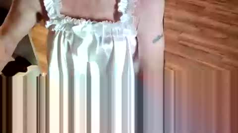 Snapshot of toms6543 chatting on 11/18/25, 09:30 toms6543 online show from 11/18/25, 09:30