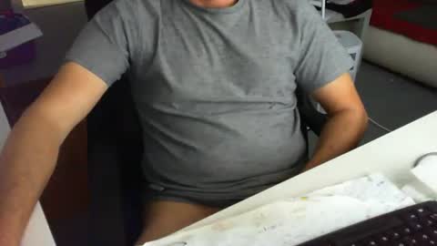 Snapshot of tomtom02029 chatting on 11/06/25, 02:07 Tom online show from 11/06/25, 02:07