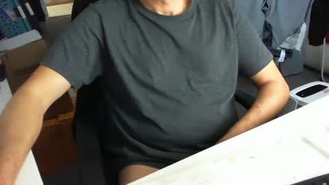 Snapshot of tomtom02029 chatting on 12/02/25, 10:09 Tom online show from 12/02/25, 10:09