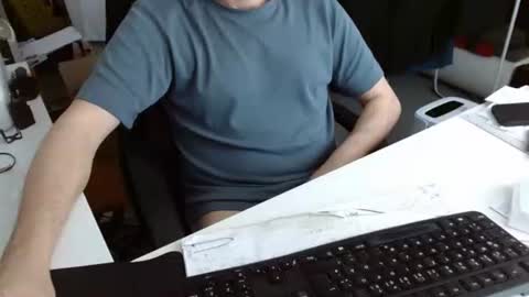 Snapshot of tomtom02029 chatting on 03/19/26, 03:05 Tom online show from 03/19/26, 03:05