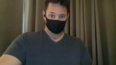 Snapshot of tomuchgirth chatting on 12/18/24, 05:31 TooMuchGirth online show from 12/18/24, 05:31