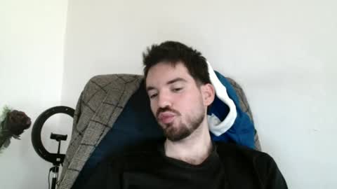 Snapshot of tomylind chatting on 03/22/26, 10:07 Onlyfans - Tomylind keep you in touch there online show from 03/22/26, 10:07