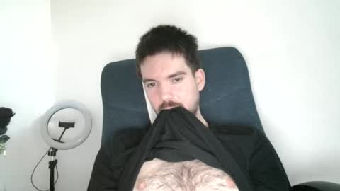 Snapshot of tomylind chatting on 05/10/26, 10:53 Onlyfans - Tomylind keep you in touch there online show from 05/10/26, 10:53