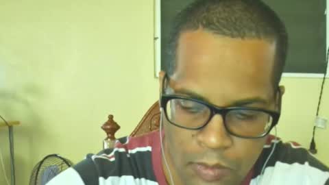 Snapshot of toni2814 chatting on 02/19/25, 12:22 Antonio online show from 02/19/25, 12:22