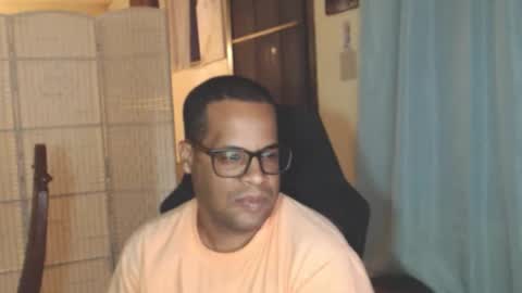 Snapshot of toni2814 chatting on 04/24/26, 02:25 Antonio online show from 04/24/26, 02:25