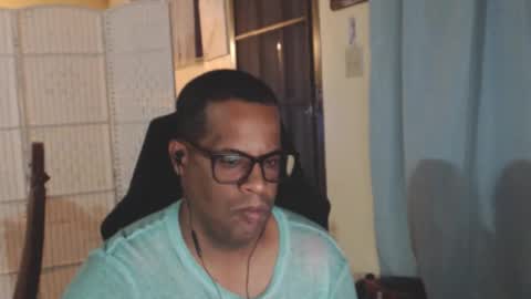 Snapshot of toni2814 chatting on 04/25/26, 02:58 Antonio online show from 04/25/26, 02:58