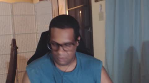 Snapshot of toni2814 chatting on 05/08/26, 02:39 Antonio online show from 05/08/26, 02:39