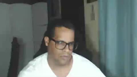 Snapshot of toni2814 chatting on 06/11/26, 02:53 Antonio online show from 06/11/26, 02:53