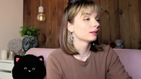 Melissa online show from 06/08/26, 01:28