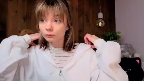 Melissa online show from 06/16/26, 08:22