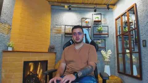 Snapshot of tonny_ferrer chatting on 10/24/25, 05:04 Tonny  online show from 10/24/25, 05:04