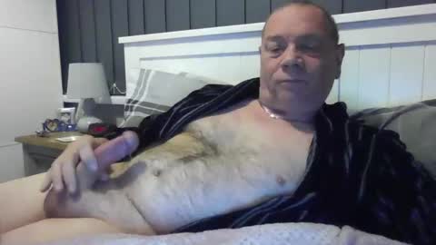 Snapshot of tony14712 chatting on 12/21/24, 06:23 tony14712 online show from 12/21/24, 06:23