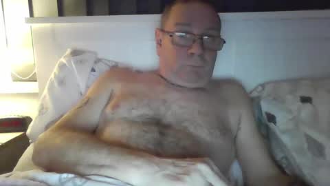 Snapshot of tony14712 chatting on 02/23/25, 10:53 tony14712 online show from 02/23/25, 10:53
