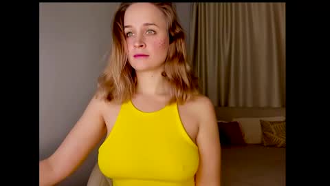 Snapshot of tony_and_alice chatting on 01/02/25, 07:29 Tony and Alice online show from 01/02/25, 07:29