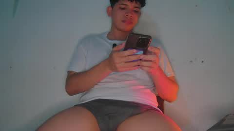 Snapshot of tony_marz chatting on 05/08/26, 04:07 tony_marz online show from 05/08/26, 04:07