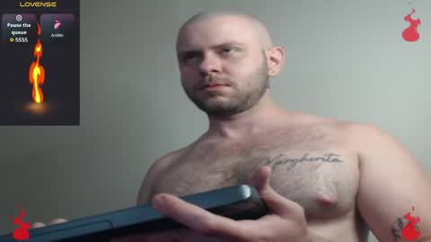 Snapshot of tony_white_7 chatting on 04/22/26, 12:35 TONY online show from 04/22/26, 12:35