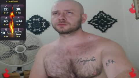 Snapshot of tony_white_7 chatting on 04/24/26, 01:19 TONY online show from 04/24/26, 01:19