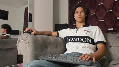 Snapshot of tonybenedetti chatting on 02/20/26, 07:58 Tony Benedetti online show from 02/20/26, 07:58