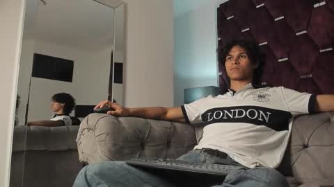 Snapshot of tonybenedetti chatting on 02/21/26, 08:32 Tony Benedetti online show from 02/21/26, 08:32