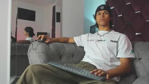 Snapshot of tonybenedetti chatting on 02/22/26, 08:40 Tony Benedetti online show from 02/22/26, 08:40