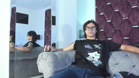 Snapshot of tonybenedetti chatting on 02/25/26, 07:56 Tony Benedetti online show from 02/25/26, 07:56