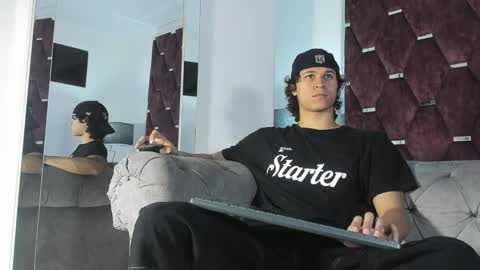 Snapshot of tonybenedetti chatting on 04/05/26, 09:01 Tony Benedetti online show from 04/05/26, 09:01