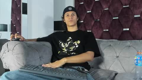 Snapshot of tonybenedetti chatting on 04/06/26, 09:05 Tony Benedetti online show from 04/06/26, 09:05