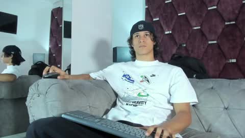 Snapshot of tonybenedetti chatting on 04/10/26, 10:03 Tony Benedetti online show from 04/10/26, 10:03