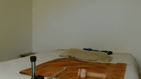 Snapshot of tonycrd chatting on 12/02/24, 03:47 tonycrd online show from 12/02/24, 03:47