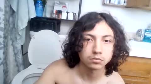 Snapshot of tonygetlit chatting on 03/18/26, 05:05 tonygetlit online show from 03/18/26, 05:05