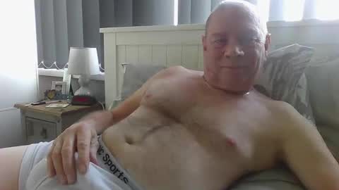 Snapshot of tonygibbson62 chatting on 03/30/26, 02:18 tonygibbson62 online show from 03/30/26, 02:18