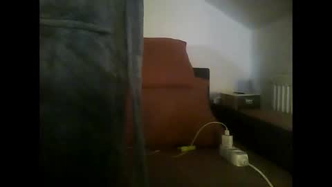 Snapshot of tonystrawberry chatting on 12/12/24, 12:16 tonystrawberry online show from 12/12/24, 12:16