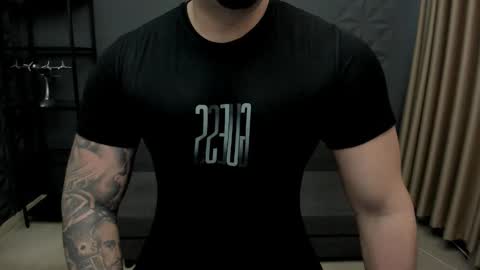 Snapshot of tonywilcoxx chatting on 12/04/25, 06:55 TonyWilcox online show from 12/04/25, 06:55