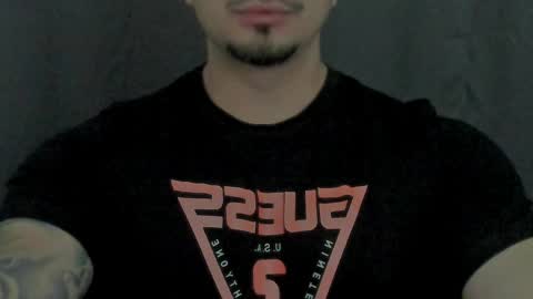 Snapshot of tonywilsonn chatting on 04/20/26, 04:04 tonywilsonn online show from 04/20/26, 04:04