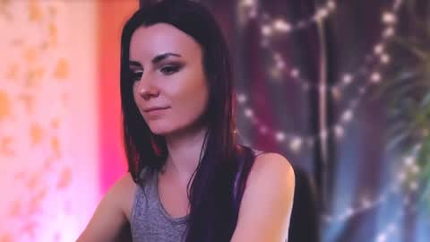 Snapshot of too_beautiful chatting on 01/12/25, 01:21 Elizabeth online show from 01/12/25, 01:21