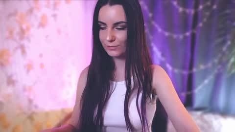 Snapshot of too_beautiful chatting on 01/15/25, 08:26 Elizabeth online show from 01/15/25, 08:26